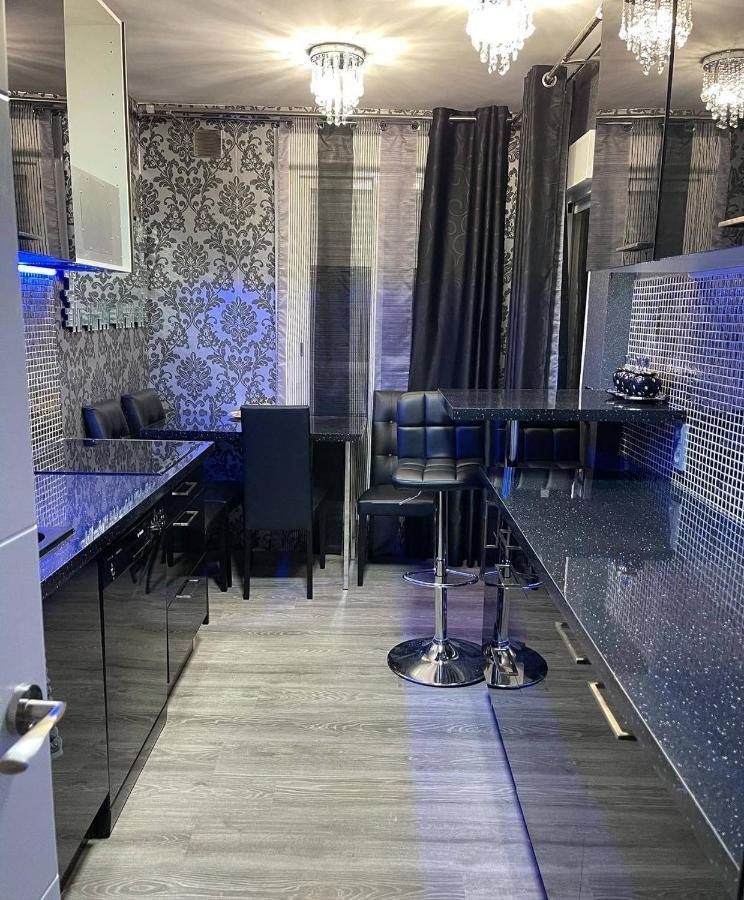 Luxury Room En マドリード エクステリア 写真